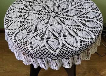 Serweta okrągła o średnicy 82 cm - biała z połyskiem