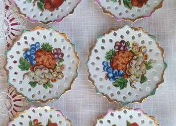 Talerzyk z owocami. Biała porcelana. Ażury, reliefy- można p