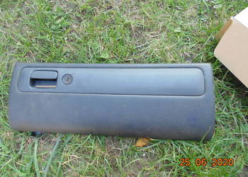 Schowek pokrywa schowka zamek dekor Volvo s70 v70 c70 96-04 czarny grey