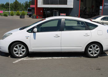 Toyota Prius 1.5 Hybrid | 2008 | Skóra | JBL | Keyless | Grzane fotele
