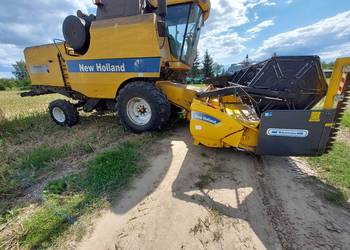 Kombajn New Holland TC 5070 z 2010 roku