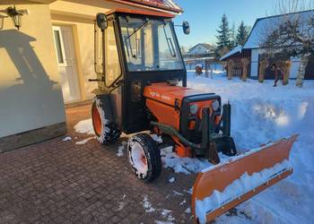 Ciągnik rolniczy AGRIA 4800 plus pług do odśnieżania Sanok