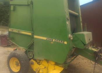 Prasa John Deere 550