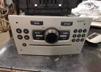 Dekory Astra H Beżowe, radio CD 30 MP3