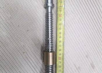 śruba suportu poprzecznego z nakrętką do toakrki CU400 CU500