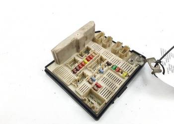 SKRZYNKA BEZPIECZNIKÓW RENAULT MEGANE II 8200481863F