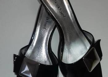 Buty damskie – skórzane klapki, czarne „Mirabel”