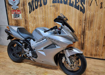 Honda VFR ## ZADBANY ## BŁYSZCZY # technicznie super# raty KUP ONLINE
