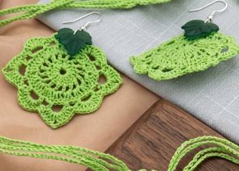 Szydełko i nić bawełniana