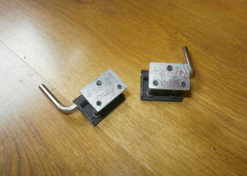 Gramofon UNITRA G 8010 zawiasy 2szt. kompletne