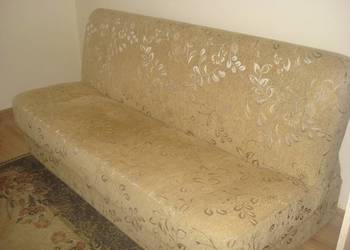 Kanapa sofa wersalka 2 osobowa rozkładana zadbana