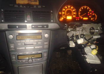toyota avensis t25 licznik zegary uk 2.0 vvt-i
