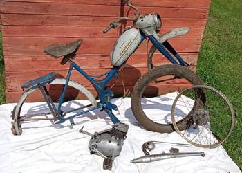 części  do odtworzenia zabytkowego motoroweru - Komar - szty
