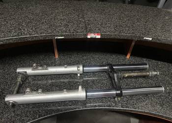 SUZUKI GSX 1100G Lagi ZAWIESZENIE PRZÓD Półka Dolna Oś Ośka GSX 1100