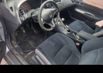 Czesci do hondy civic ufo 1.8vtec