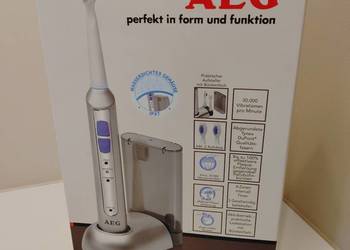 Nowa, nigdy nieotwierana elektryczna szczoteczka do zębów