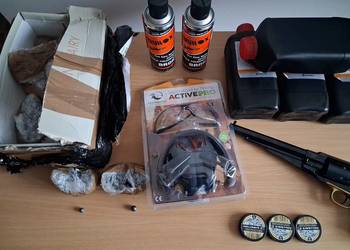 Rewolwer czarnoprochowy - akcesoria