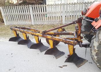 Pług 5-skibowy ORYGINAŁ Grudziądz bardzo ładny stan nowego typu Pług 5-skibowy ORYGINAŁ Grudziądz bardzo ładny stan nowego typu