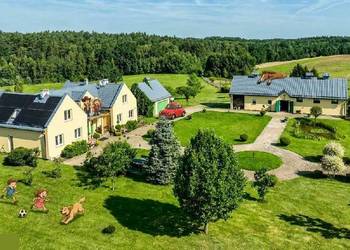 Wyjątkowy dom ze stajnią na wsi blisko Trójmiasta