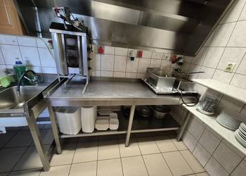 Stół pomocniczy ze stali nierdzewnej