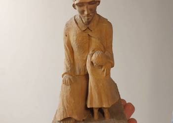 Figurki rzeźbione