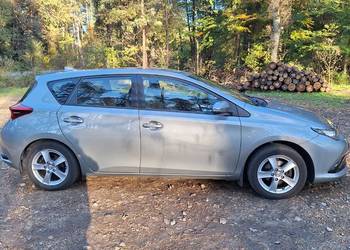 Toyota auris 1.6 lpg