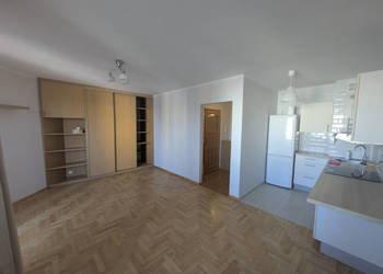 Ustawna kawalerka przy metrze Natolin - bezpośrednio