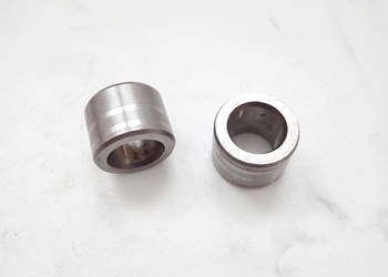 1 Szt. Tulejka Uszczelniacza Wału Korbowego Yamaha Yz 125 98-03r