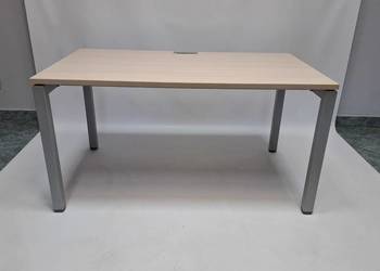Biurko proste Euronova 140x80 orzech rockford jasny - duża ilość