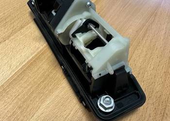 A2227500893 klamka przycisk bagażnika Mercedes mikrostyk