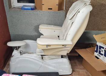 Fotel kosmetyczny. Masażer stóp. Woda. Barber. Weelko.