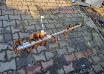 BELKA STELAŻ KONSOLI POD DESKE RURA TOYOTA HILUX VIII 15R-