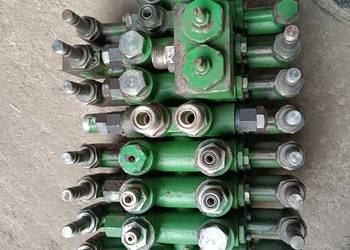 Rozdzielacz hydrauliczny John Deere cws 1450 1550