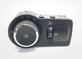WŁĄCZNIK ŚWIATEŁ OPEL KARL 95248614 15-19 PRZYCISK