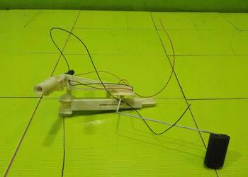 RANGE ROVER L322 4.4 V8 04r plywak paliwa 6750009