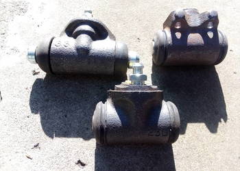 Cylinderki hamulcowe symbol 230 i 33