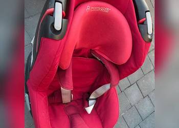 Ładny fotelik samochodowy po praniu