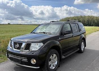 Nissan Pathfinder 7 Osób Zadbany