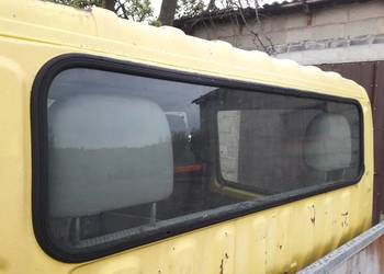 Toyota Dyna 2005r 2,5 25d4D szyba tył