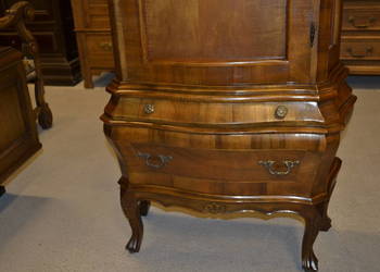 witryna jednodrzwiowa . rokoko ,orzech