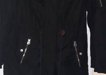 Kurtka czarna ocieplana z kapturem