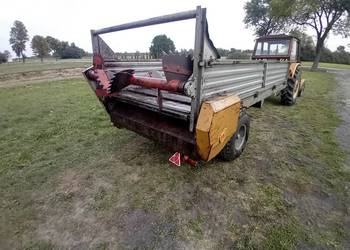 Sprzedam Rozrzutnik  3.5 t jednoosiowy ,cały w orginale