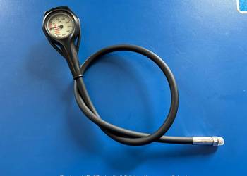 Manometr Tec Line Evo wraz z wężem kompletny