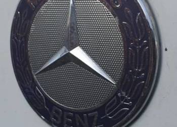 Znaczek Emblemat Mercedes Atego
