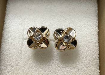 Kolczyki "złote" z diamentem w srebrnym kolorze