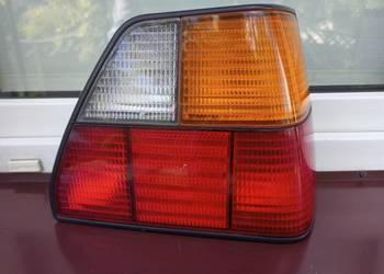 VW Golf MK2 II lampa tył tylna prawa Hella wkład oprawka