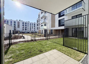 Bezpośrednio kawalerka z zielonym ogródkiem, parter, Metro Chrzanów