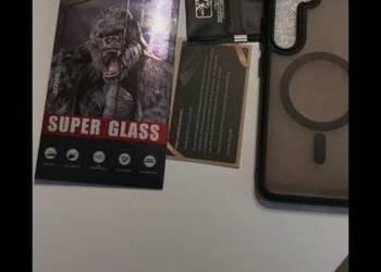 Etui plus szkło na telefon.