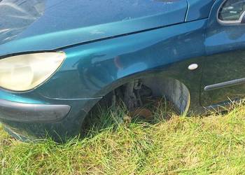 Błotnik Lewy Przód Peugeot 307