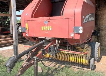 Prasa New Holland BR750